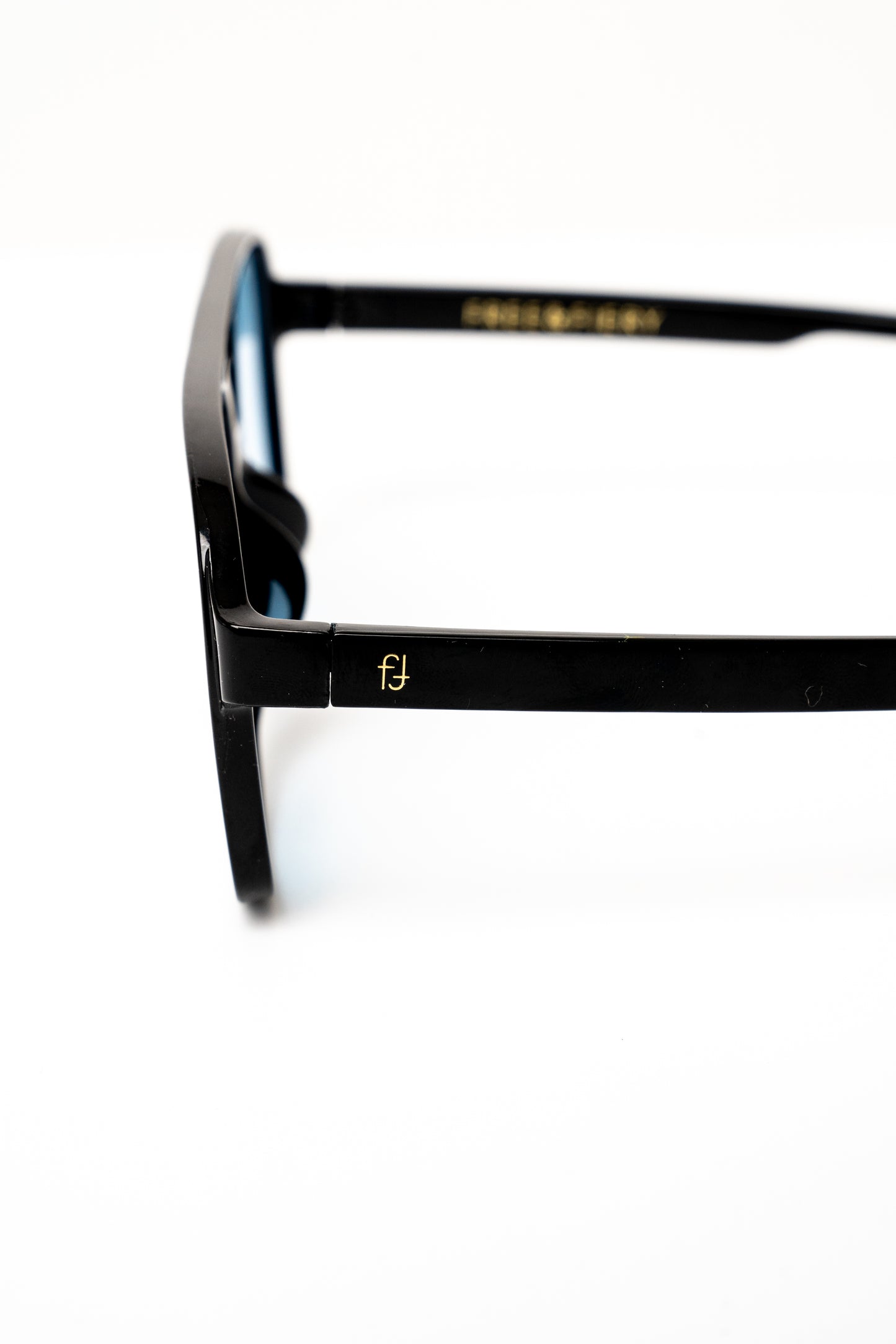 The visionary- Blue image 3