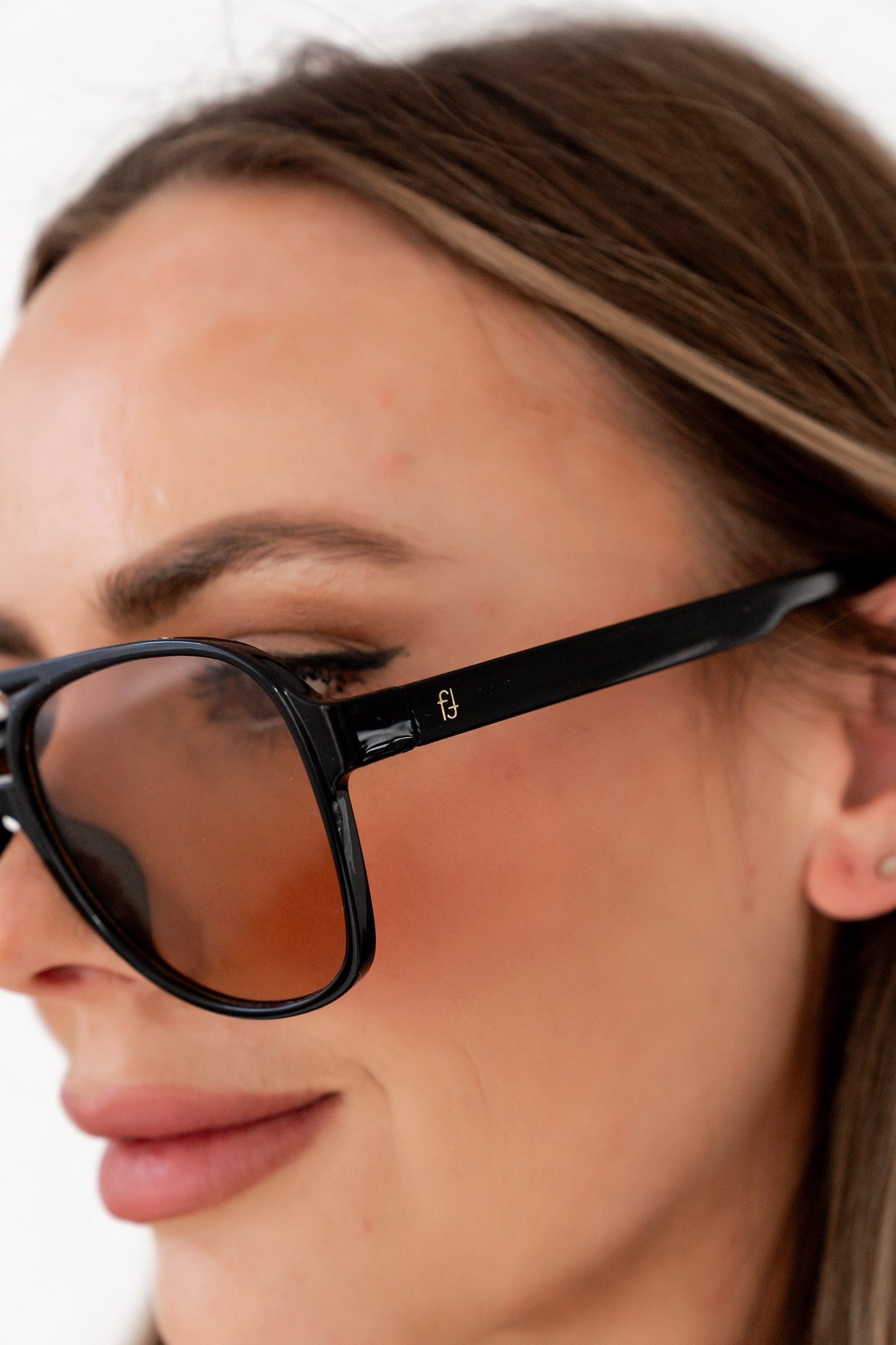 The Visionary-Light Brown image 2