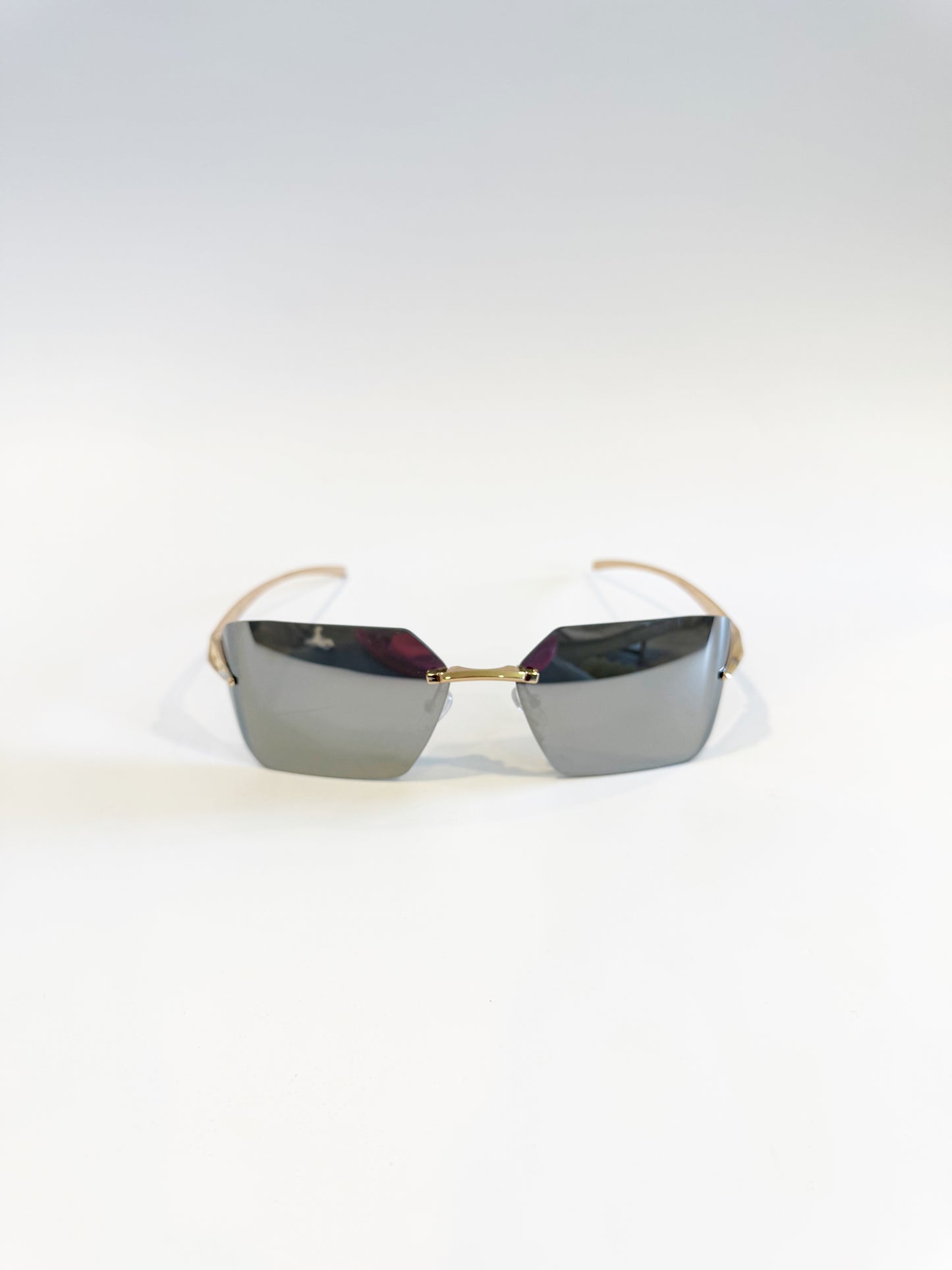 Rizz- Mirrored  image 0