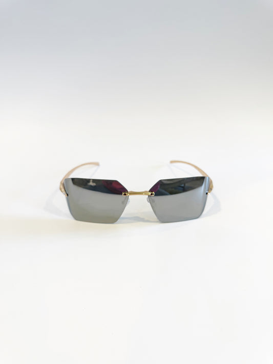 Rizz- Mirrored  image 0