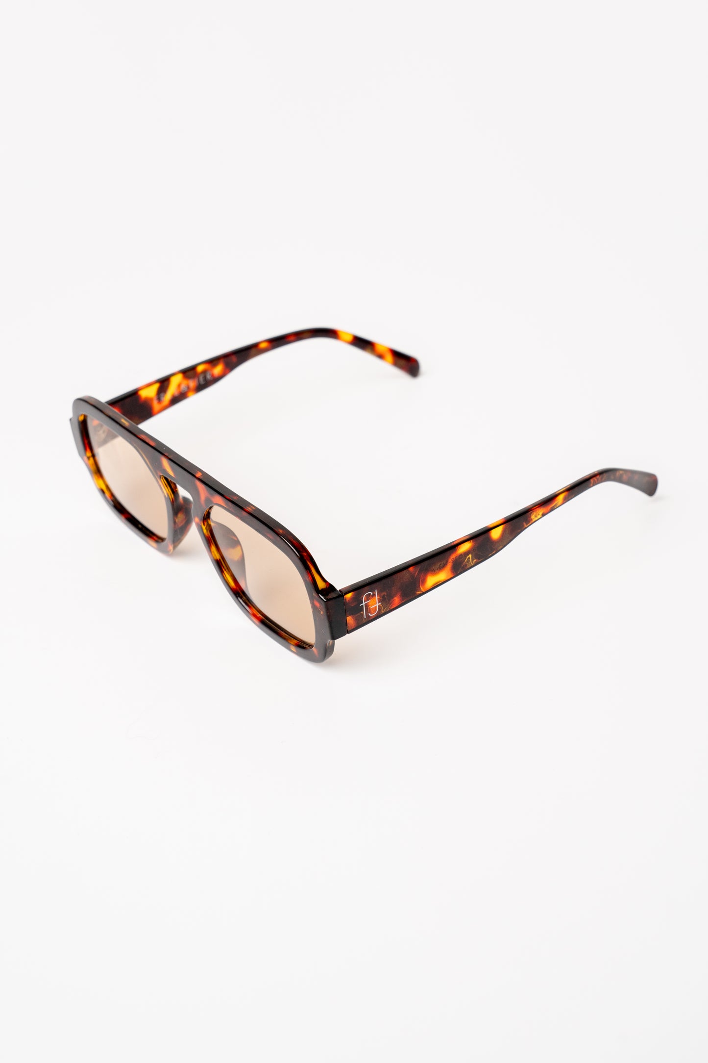 Confidence Seeker-Light brown lens image 3